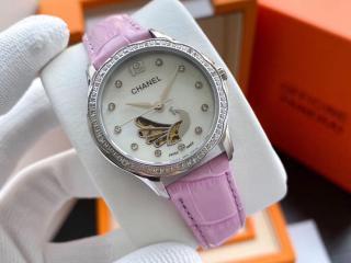 シャネル女子時計 腕時計 サファイアガラス鏡面  幅32mm 厚さ11mm [文字盤]白い色 [ケース]シルバー クロコダイルベルトはピンクと白い選択可