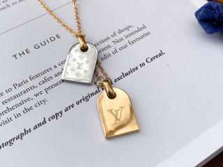 LOUIS VUITTON ネックレス Initials ルイ・ヴィトン