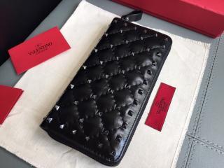 VALENTINO ロックスタッズ ラウンドファスナー 長財布 VALENTINO - ヴァレンティノ ロックスタッズ 長財布 レザー