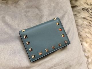 【VL0250-1】 VALENTINO N級 ヴァレンティノ 財布 スーパーコピー ROCKSTUD ロックスタッズ スモール ウォレット レディース 二つ折り財布