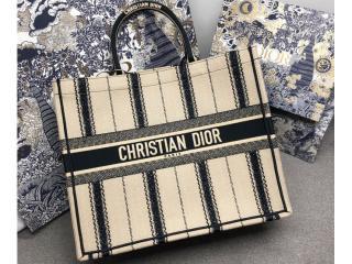 【M1286ZRLD_M976】 DIOR N級 20SS新作 ディオール バッグ スーパーコピー  “DIOR BOOK TOTE”  レディース トートバッグ