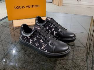 LOUIS VUITTON カジュアルシューズ スニーカー ルイヴィトン新作 【メンズ用】スニーカー