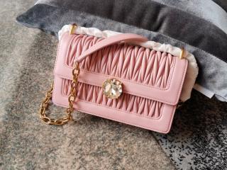 【5BD130-2】 MIUMIU N級 ミュウミュウ バッグ コピー MIU SOLITAIRE ミュウ ソリテール 「マテラッセ」 レザー バッグ レディース ショルダーバッグ 4色選択可