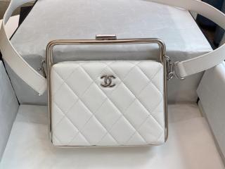 【AS1732 B03004 10601】 20新作 CHANEL シャネル バッグ コピー クラッチ バッグ ラムスキン レディース ショルダーバッグ 5色可選択 ホワイト