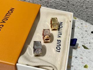 CHANEL ゴールド CCロゴ パール ピアス(片耳用) シャネルピアス CHANELCCロゴ ピアス ゴールド パール 複数出品