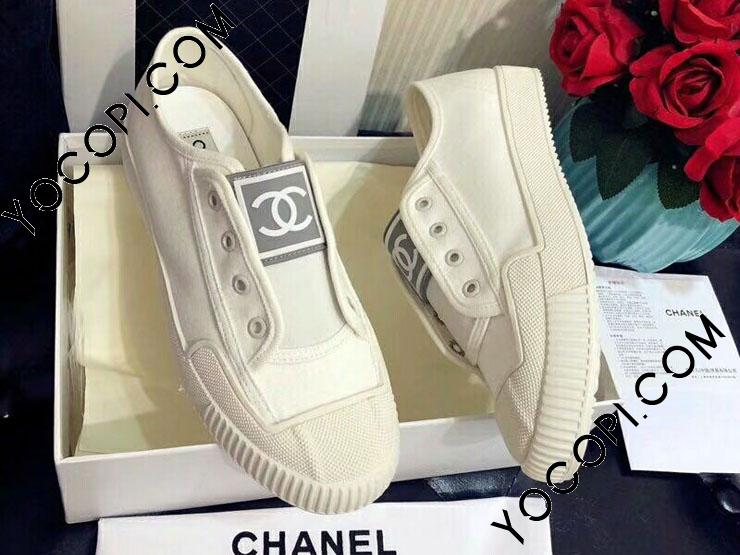 シャネル カジュアルシューズ CHANELズック CCロゴ女性靴 白い色