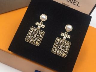 シャネル イヤリング CHANELピアス Vintage 揺れる