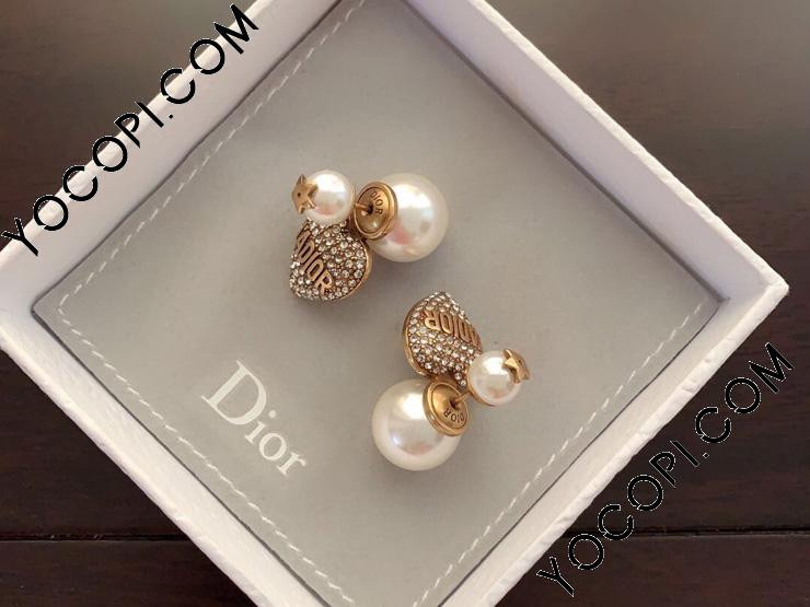 DIOR  パール　イニシャル　ピアス　S