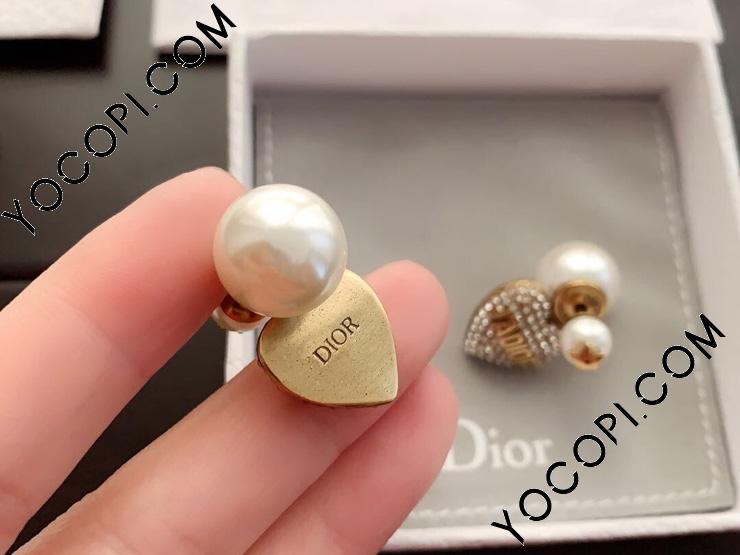 DIOR  パール　イニシャル　ピアス　S