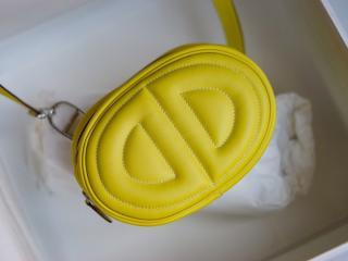 ☆可愛いカラー☆エルメス バナナ In the loop ヴェルソ Banane05】 Hermes エルメス バッグ スーパーコピー 20SS Banane
