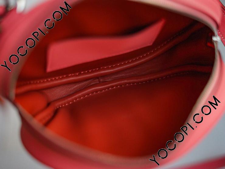 ☆可愛いカラー☆エルメス バナナ In the loop ヴェルソ ☆可愛いカラー☆エルメス バナナ In the loop ヴェルソ (HERMES