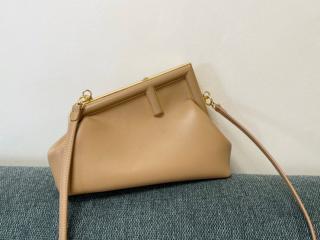 【first-3】 FENDI フェンディ バッグ スーパーコピー 21新作 ファースト スモール レザー レディース ショルダーバッグ 5色可選択