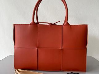 609175-4】 BOTTEGA VENETA N級 ボッテガ・ヴェネタ バッグ