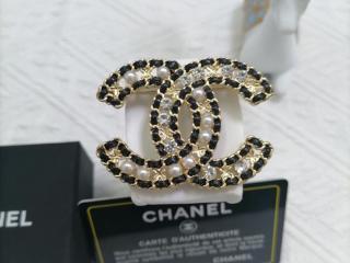 ブローチ アクセサリー 新作★【気品あふれ美しさ引き立つ♪】CHANEL ブローチ CCマーク