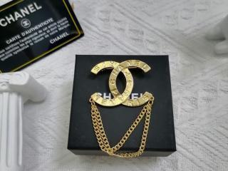 シャネル ブローチ アクセサリー 新作★【気品あふれ美しさ引き立つ♪】CHANEL ブローチ CCマーク