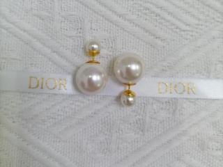 ディオール イヤリング アクセサリー レジンパール