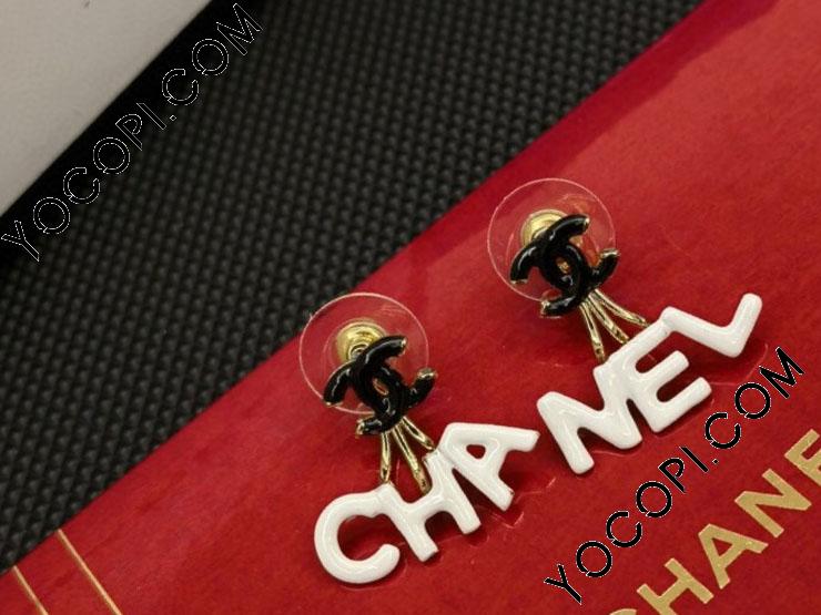 【国内即完売品】CHANEL ピアス 新作》さりげない煌めき【CHANEL】シンプル人気 ピアス (CHANEL