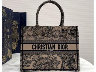 【M1296ZTDT_M16E】 DIOR ディオール バッグ コピー Book Tote ミディアムバッグ トワル ドゥ ジュイ エンブロイダリー トートバッグ