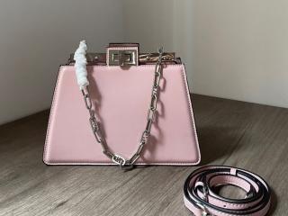 【Peekaboo-02】 FENDI フェンディ バッグ コピー 23新作 Peekaboo Cut Petite ピーカブー カット プチ レザー バッグ レディース ショルダーバッグ
