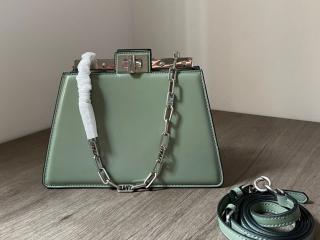 【Peekaboo-04】 FENDI フェンディ バッグ コピー 23新作 Peekaboo Cut Petite ピーカブー カット プチ レザー バッグ レディース ショルダーバッグ