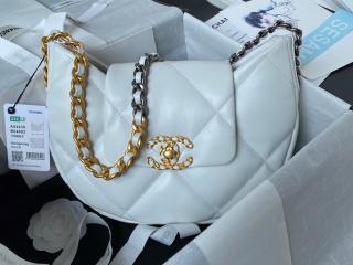 【AS4638-3】 CHANEL シャネル バッグ スーパーコピー 24 Cruise ホーボーバッグ シャイニー ラムスキン レディース ショルダーバッグ