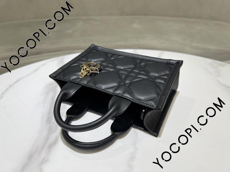 【関税込み】Dior Book Tote カーフスキン バッグ ミディアム 関税込み】Dior Book Tote カーフスキン バッグ ミディアム