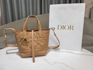 【M2835OSNW-5】 Dior Toujours ディオール バッグ スーパーコピー 25新作 バーティカル トートバッグ スモール マクロカナージュ カーフスキン 6色可選択