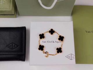 Van Cleef & Arpels 偽物 ヴァン クリーフアンドアーペル スーパーコピー アクセサリー ブレスレット/ネックレス/ピアス