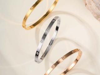 Cartier カルティエ 偽物  LOVE（ラブ） 10ダイヤモンド アクセサリー コピー ブレスレット 3色可選択
