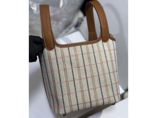 【PLock18-1】 HERMES エルメス バッグ スーパーコピー 25新作 ピコタンロック Picotin Lock 18 柄入り 刺繍 ハンドバッグ 
