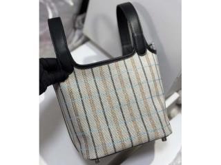 【PLock18-3】 HERMES エルメス バッグ スーパーコピー 25新作 ピコタンロック Picotin Lock 18 柄入り 刺繍 ハンドバッグ 