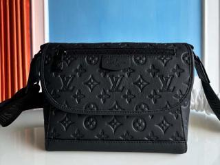 【M14874】 LOUIS VUITTON ルイヴィトン モノグラム･シャドウ バッグ コピー 25新作 パルス･メッセンジャー メンズ ショルダーバッグ ブラック