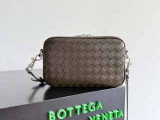 【755923-3】 BOTTEGA VENETA ボッテガ・ヴェネタ バッグ コピー 25新作 スモール イントレチャート カメラバッグ キャンバス レディース ショルダーバッグ 4色可選択