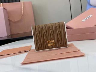 【5MV204-3】 MIUMIU ミュウミュウ 財布 スーパーコピー 25新作 マテラッセレザー 財布 レディース 二つ折り財布 3色可選択 