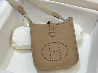 【evelyne16-08】 Hermes エルメス バッグ コピー Mini Evelyne 16 エブリンミニ レディース ショルダーバッグ シルバー金具