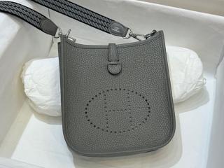 【evelyne16-15】 Hermes エルメス バッグ コピー Mini Evelyne 16 エブリンミニ レディース ショルダーバッグ シルバー金具